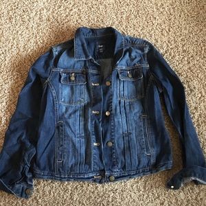 Gap outlet denim jacket size large